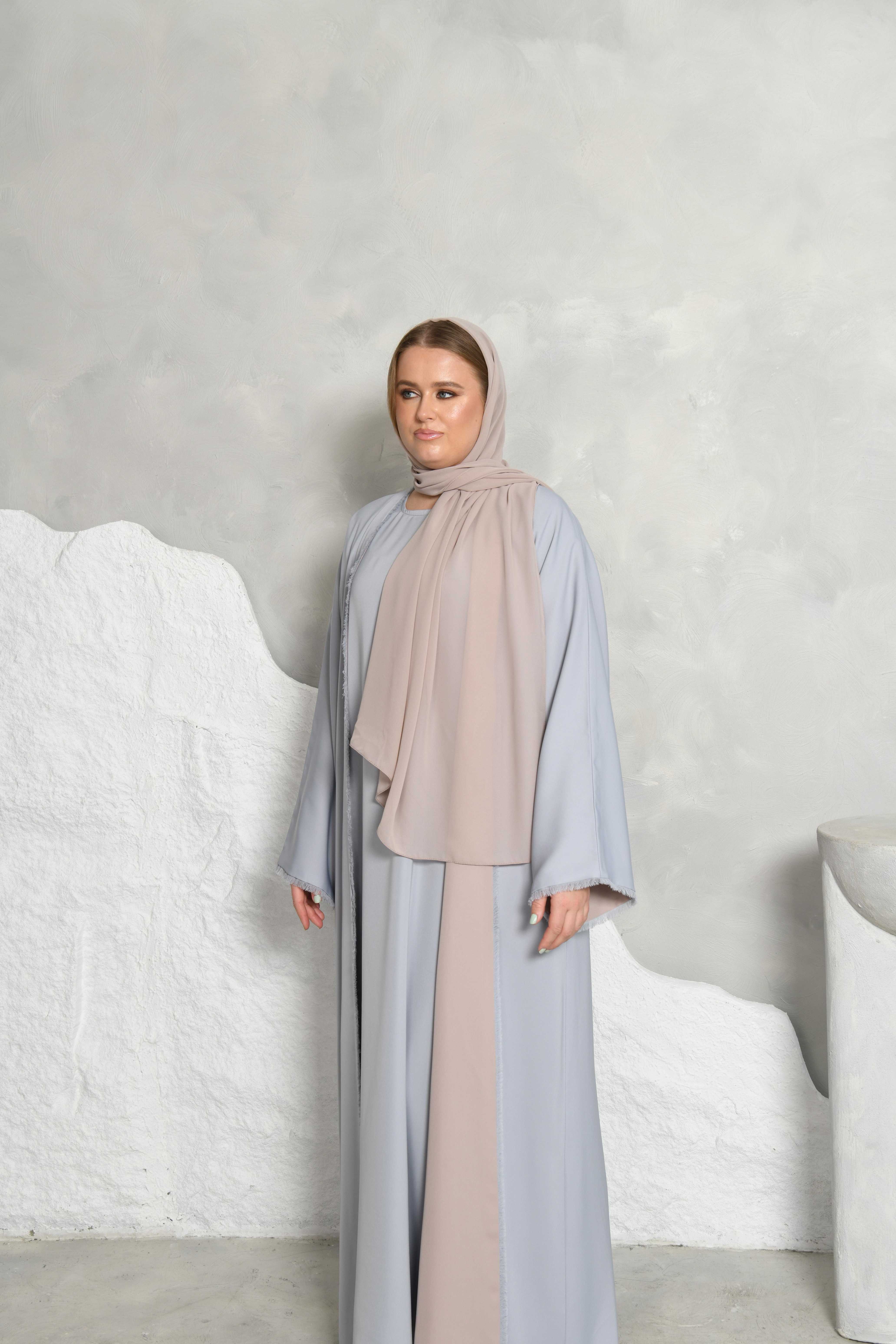 Beigeblaue zweiseitige Abaya